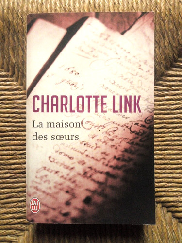 Livre roman policier thriller