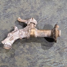 ROBINET EN BRONZE DE FONTAINE