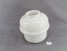 ancien réservoir nu en opaline blanche de lampe à pétrole Ø maxi 12,8 cm (CY13)