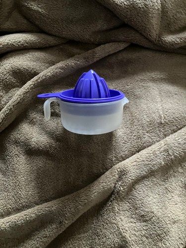 Tupperware presse agrume - ,