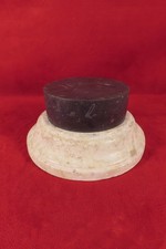 SOCLE EN MARBRE GRIS ET VEINE BLANC POUR BRONZE SCULPTURE