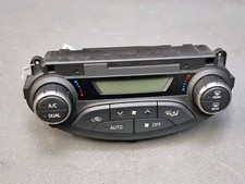 Commande climatisation auto Toyota Yaris III 1.5i Hybride - 55900-0D800 *