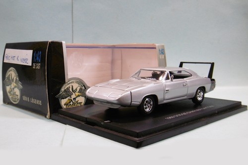 Universal hobbies dodge - universal,