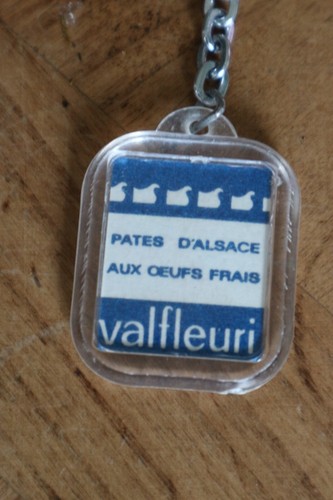 Ancien porte cle - ancien, publicitaire