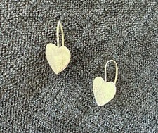 Boucles d'oreilles cœur en or massif 9 carats