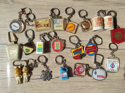 Lot porte clés sur le - ,