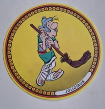 La VACHE qui RIT Collection personnages ASTERIX : Joligibus Le bouclier Arverne