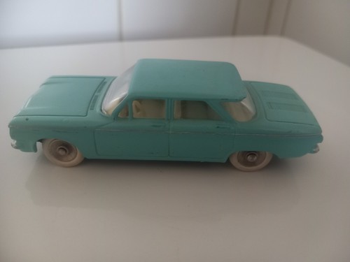 Dinky toys chevrolet corvair - chevrolet,