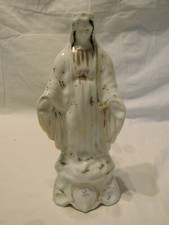 STATUETTE VIERGE MARIE PORCELAINE DE PARIS REHAUSSEE D'OR XIX 