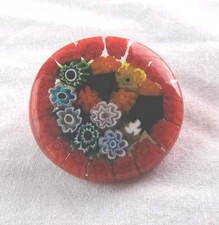 Broche millefiori en verre de Murano