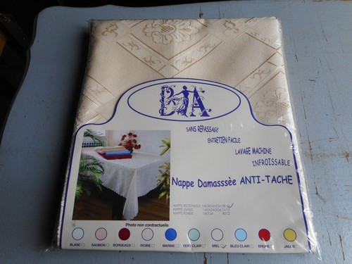 Nappe damassee anti tache - damassee,