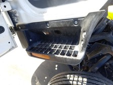 MARCHE PIEDS POUR VOITURE /