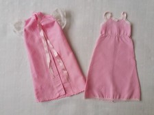 TENUE  "FÉMINITÉ" POUR