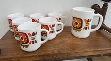 Ensemble Mobil Pichet + 6 mugs /tasses publicitaires Arcopal vintage Lotus 1970