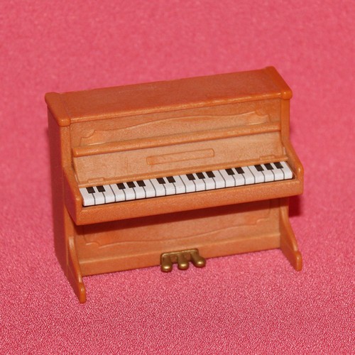 Sylvanian families piano - families,