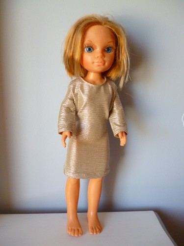 Lot vêtements pour poupée - 4,