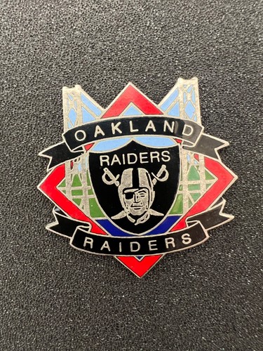 Lot pins de collection - 22,