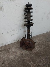 Demi train avant gauche