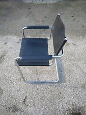 17 Chaises Cantilever Matteo Grassi cuir noir et chrome en excellent état