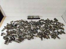 Lot 198 lampes - lot,