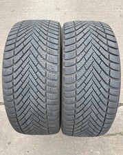 Pneus D'Hiver 235/45 R18 98V