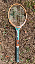 Ancienne raquette de tennis en bois Dunlop Emeraude