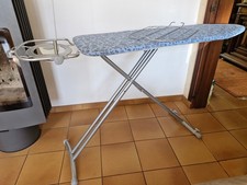 Table à repasser robuste et stable grande largeur