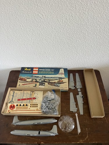 Vintage united flight - flight, dc-7