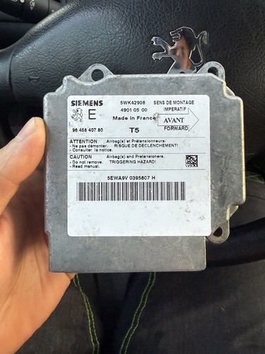 Boitier air bag - , peugeot