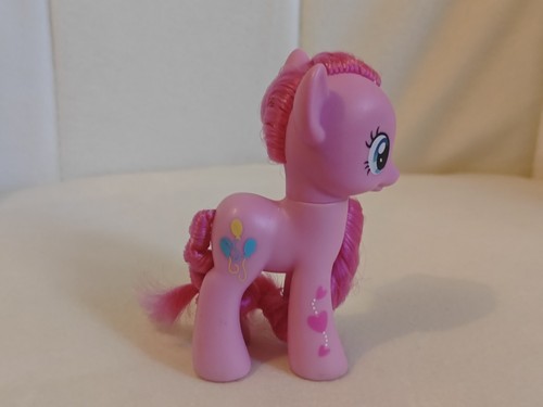 Target exclusive valentine - target, valentine's