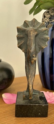 Superbe sculpture signée - superbe,