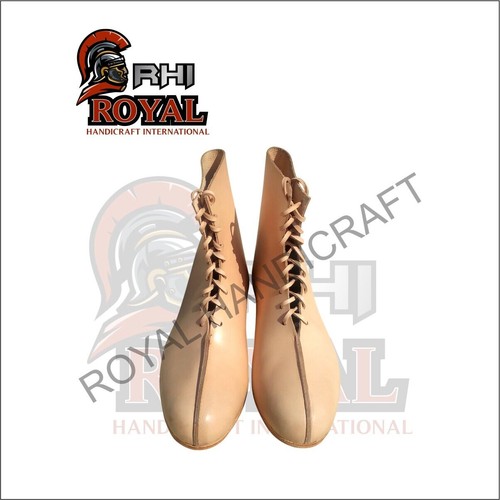 Paire bottes dentelle - bottes, en