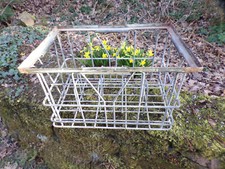Ancien casier à bouteilles