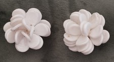BOUCLES D'OREILLE A CLIPS VINTAGE PLASTIQUE Fleurs Blanches ANNEES 70
