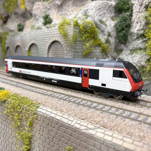 Voiture pilote train - voiture, pilote,