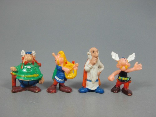 Old figure asterix 1976 - figure:,