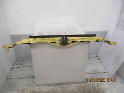 Traverse superieur armature