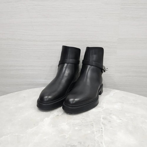 Hermes bottes chevilles en - à,