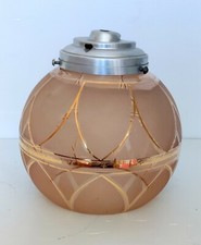 SUSPENSION GLOBE LUMINAIRE VINTAGE VERRE GIVRE DECOR DORE SUR FOND ROSE