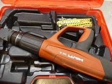 Cloueur béton HILTI DX 5    -F8 TBE