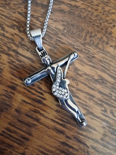 Pendentif croix guitare