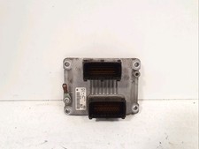 CALCULATEUR MOTEUR OPEL CORSA C VOITURE A HAYON 9164475
