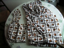 couvre lit et cantonnière fleurie marron/orange lit 140cm