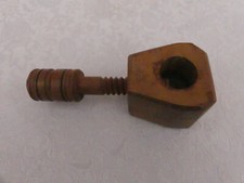 Ancien Casse Noix en Bois