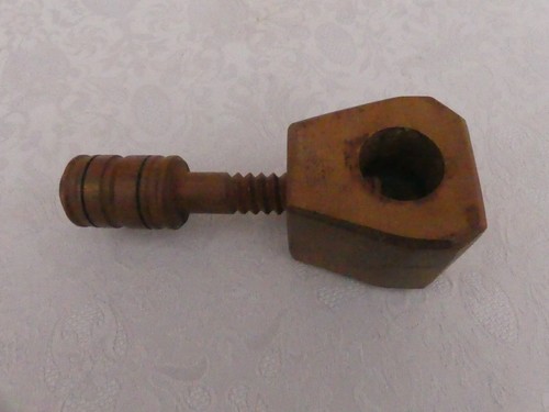 Ancien casse noix - noix, en