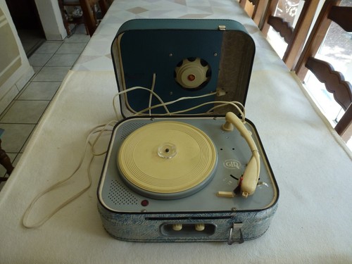 Ancien tourne disque stereo - ancien, tourne-disque