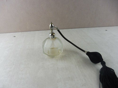 Ancien flacon vaporisateur - flacon, /