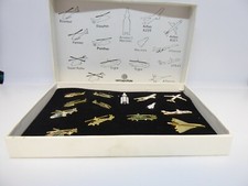 COFFRET Pin's Pins Pin Badge -