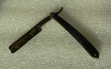 Coupe-chou dans sa boite -