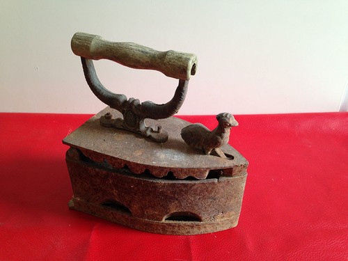 Ancien fer repasser - fer,